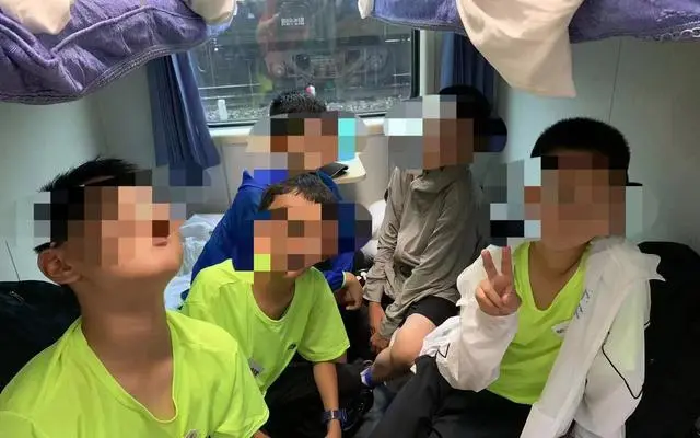 铁路12306不能添加乘客_疫情期间铁路出行乘客须知_k396脱困乘客:走铁路钻树林9小时